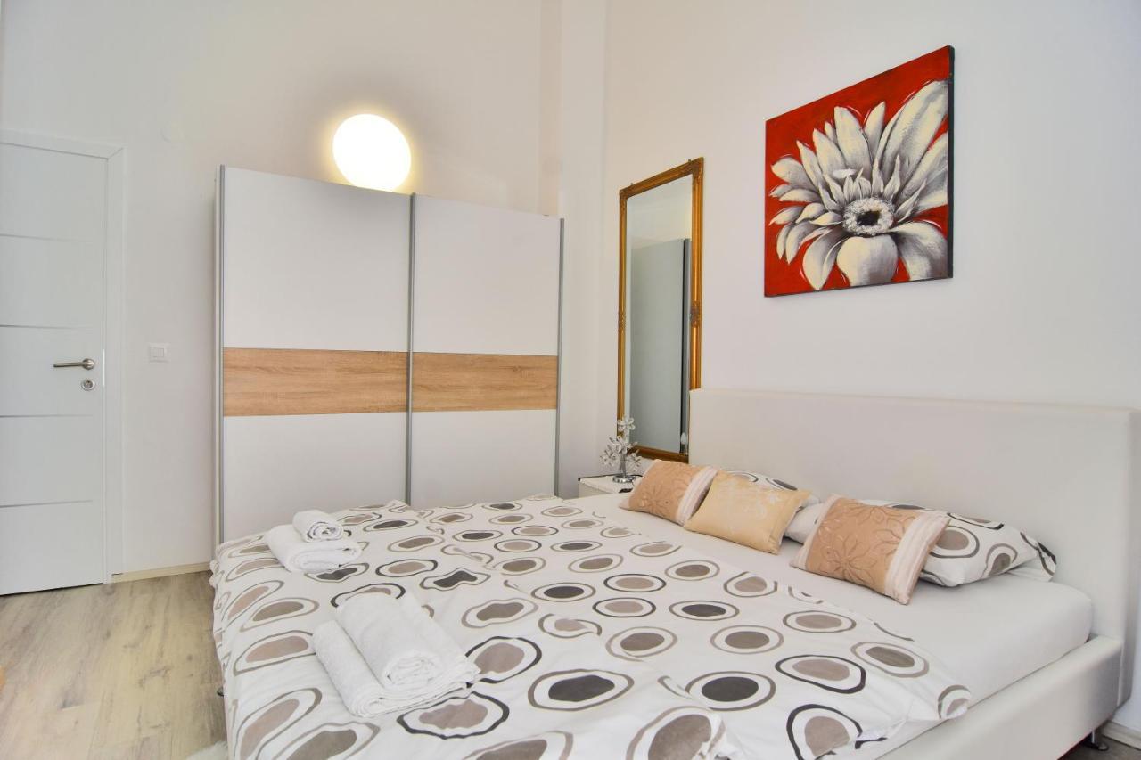 Apartments And Rooms Anika Ζαντάρ Εξωτερικό φωτογραφία